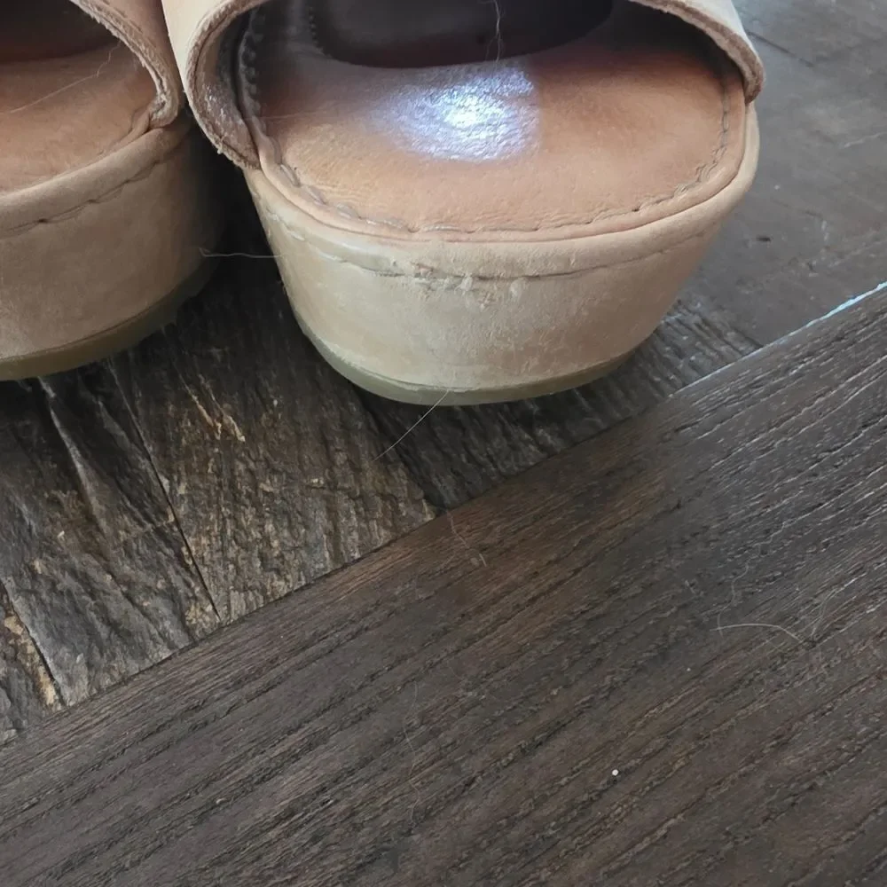 Born Orbit Tan Slingback Leather Platform Open Toe Shoes